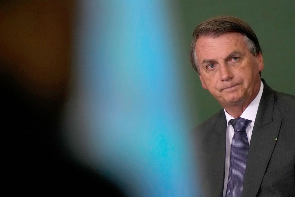 Täuschung, Anstiftung zu Straftaten, Verbrechen gegen die Menschlichkeit: Die Vorwürfe gegen Brasiliens Präsident Bolsonaro wiegen schwer.