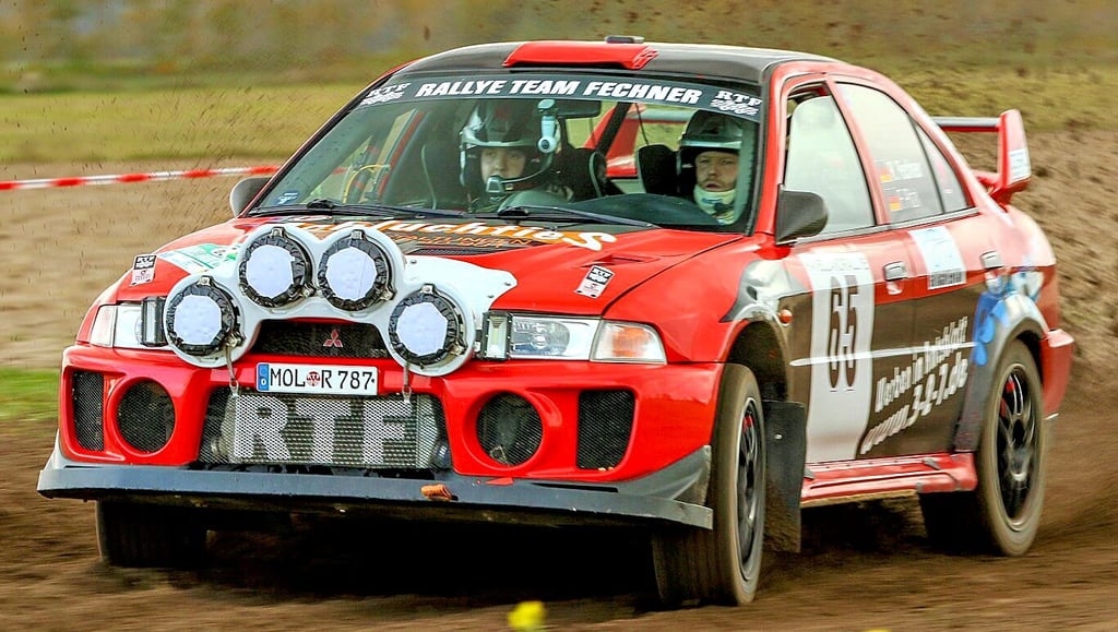 Robby Fechner und Florian Pitzk holen Bronze in der Rallye.