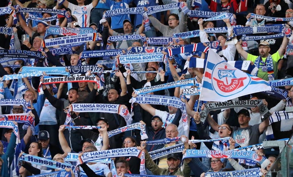 Der DFB-Kontrollausschuss ermittelt gegen Hansa Rostock.