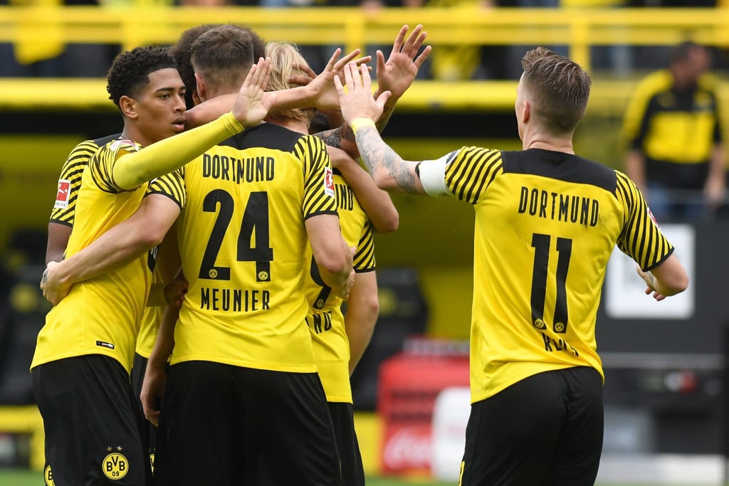 Borussia Dortmund hat gegen den FC Augsburg auch ohne Star-Stürmer Erling Haaland drei Punkte errungen.