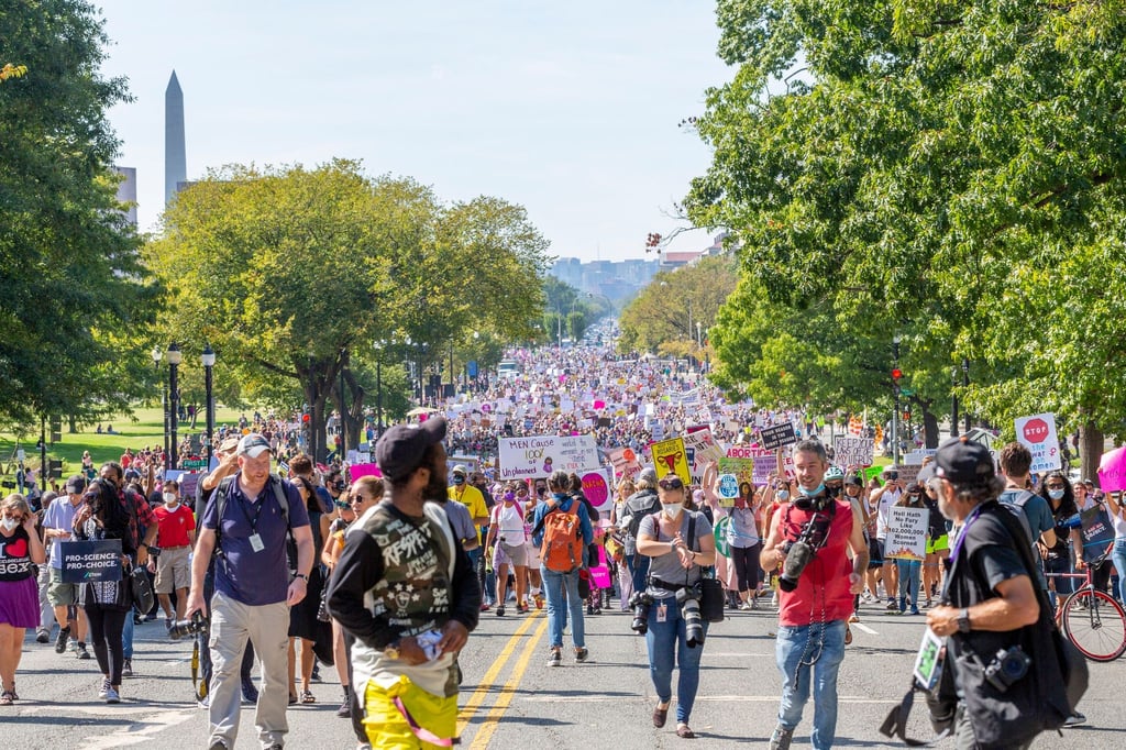 Tausende Menschen demonstrieren in der Washington für das Recht auf Abtreibung.