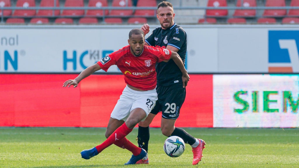 Louis Samson fehlt dem Halleschen FC im Auswärtsspiel beim TSV Havelse gesperrt.