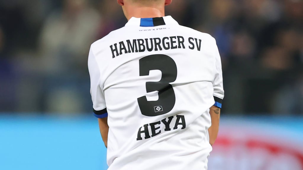 Heya statt Heyer: Die Trikot-Beflockung des HSV-Profis sorgte am Samstagabend für Aufsehen.