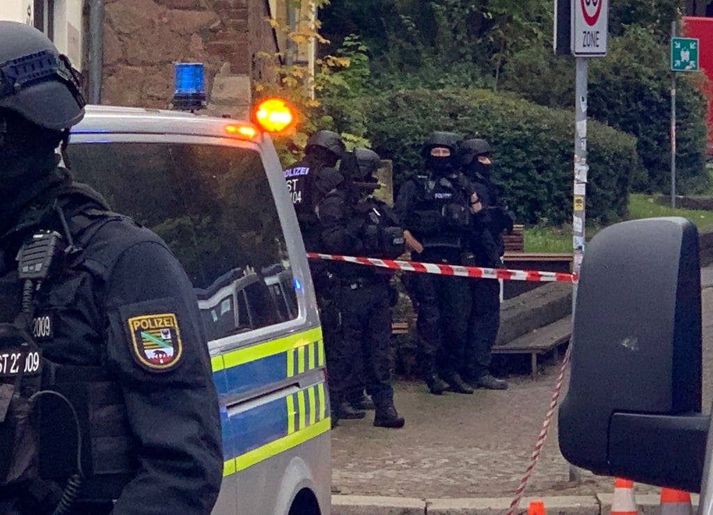 Großeinsatz der Polizei in Halle.