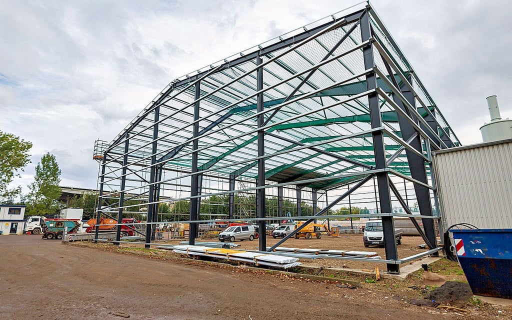 Nimmt Konturen an: die neue Lagerhalle bei Remondis.