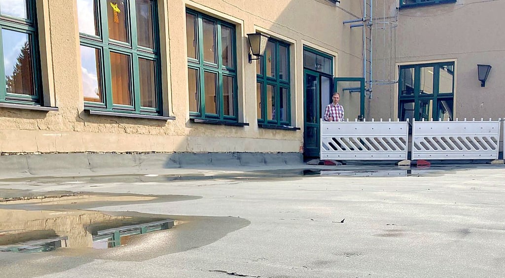 Die Terrasse am Hederslebener Hof ist wieder wassserdicht.