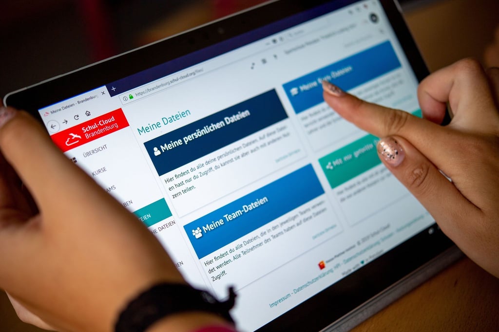 Trotz Förder-Milliarden kommt die Digitalisierung an deutschen Schulen nur schleppend voran.