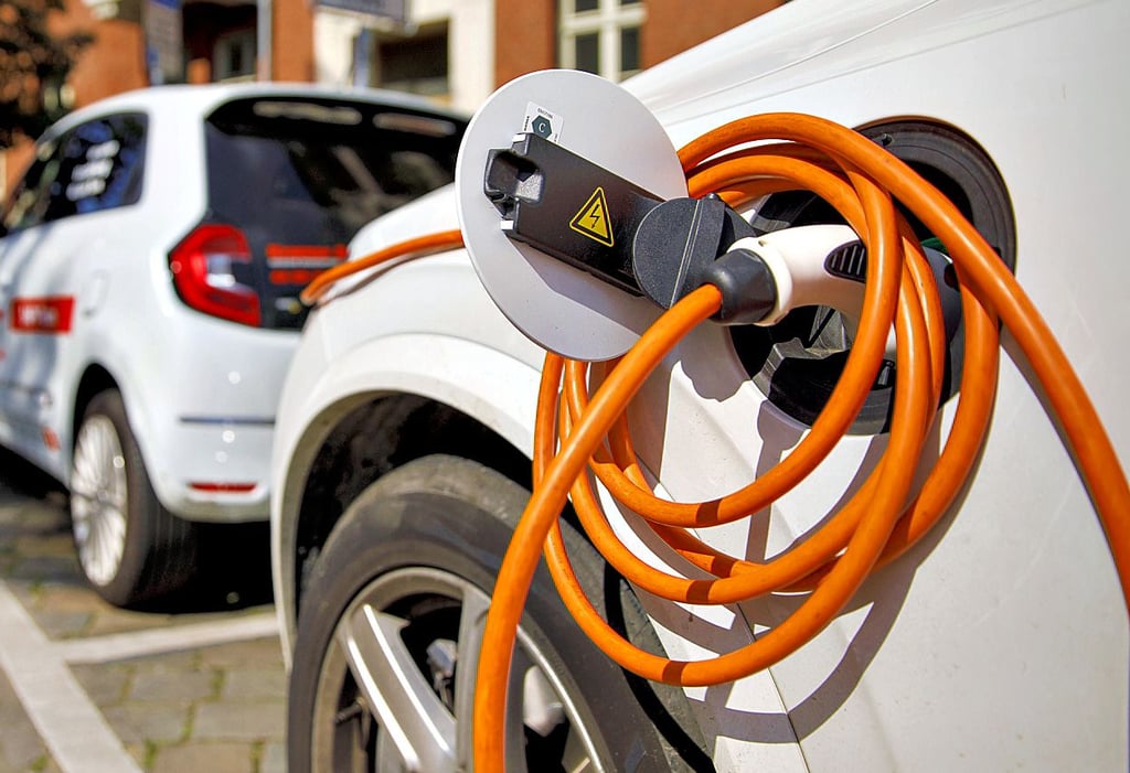 Im Landkreis Stendal werden zwar mehr E-Autos gefahren, von einem Boom kann man aber noch nicht sprechen.