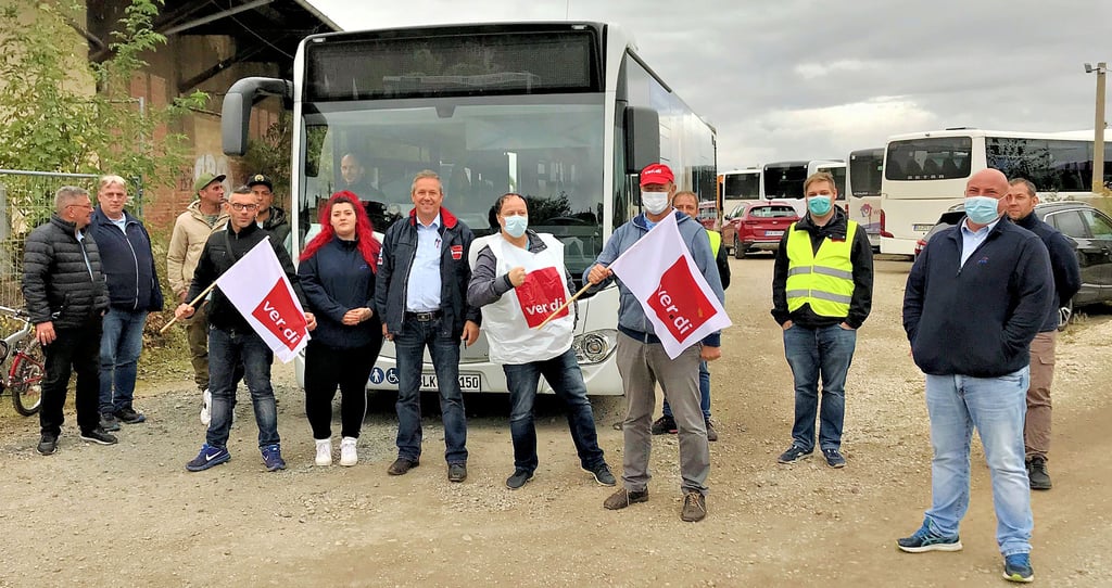 Streik im Nahverkehr: In Zeitzer standen bei der Personenverkehrsgesellschaft alle Busse still.