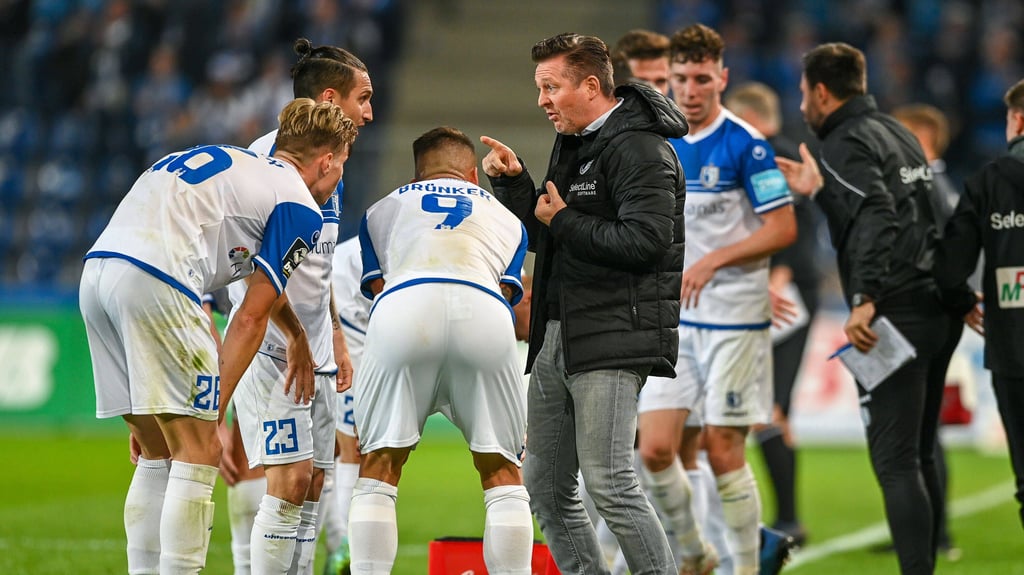 Trainer Christian Titz hat den 1. FC Magdeburg nach seinen fußballerischen Vorstellungen umgebaut - der Erfolg gibt ihm bislang recht.
