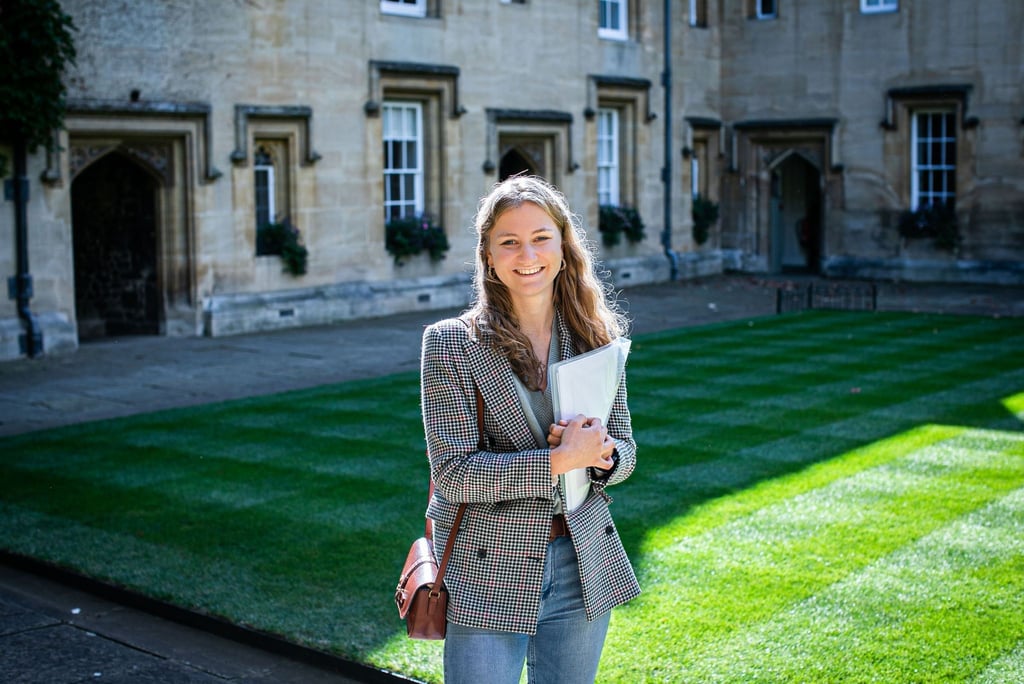 Die belgische Prinzessin Elisabeth auf dem Campus des Lincoln College an der Universität Oxford.