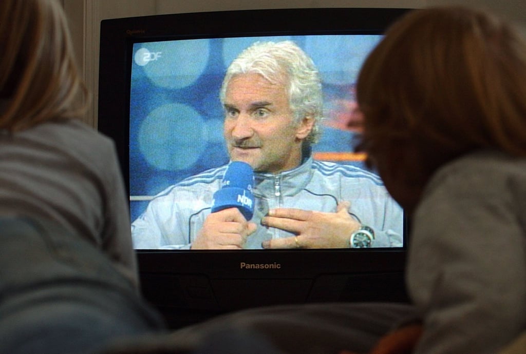 Legendäres Interview: Rudi Völler nach dem 0:0 der DFB-Elf gegen Island in Reykjavik.