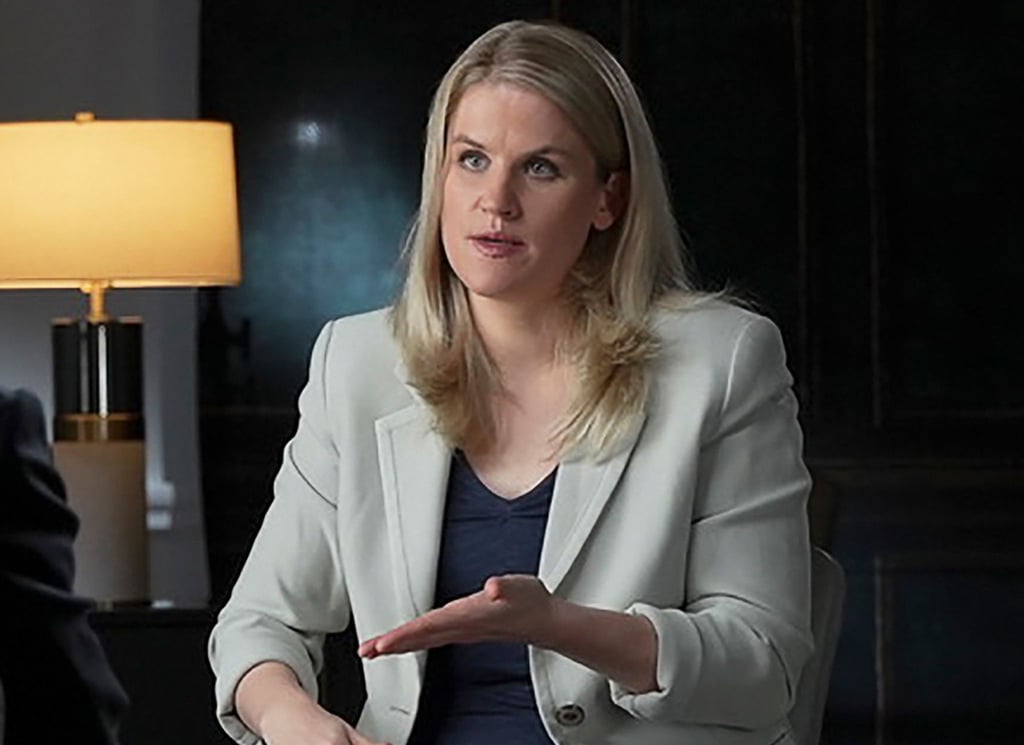Facebook-Whistleblowerin Frances Haugen während eines CBS-Interviews.
