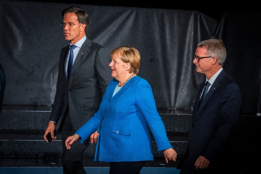 Bundeskanzlerin Angela Merkel trifft mit weiteren EU-Staats- und Regierungschefs im Rahmen eines EU-Westbalkan-Gipfels ein.