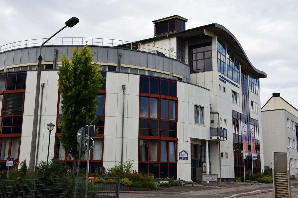 Dieses derzeit noch durch eine Wohnungsgenossenschaft genutzte Gebäude in Magdeburg hätte Standort für eine private Gesamtschule sein sollen. Ob es dazu noch kommt, ist offen.