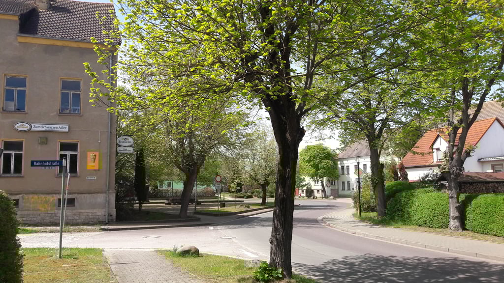 Viele Eickendorffer erinnern sich mit Freude an rauschende Feste auf dem August-Bebel-Platz. Zur NS-Zeit trug der Platz einen anderen Namen.