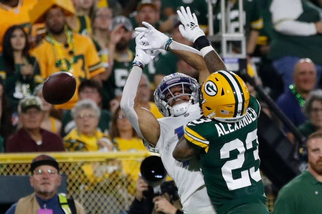 Passempfänger Amon-Ra St. Brown (l) spielt seine erste Saison in der NFL.