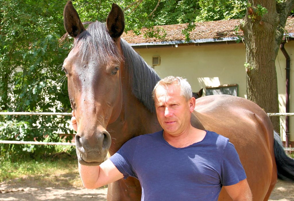 Pferdewirschaftsmeister Torsten Roloff gehört zu der Troika, die dem Dorf Billberge eine Perspektive geben möchte.