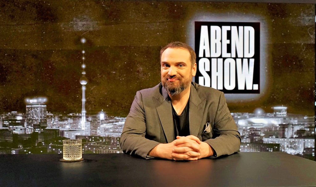 Ingmar Stadelmann blickt mit einem weinenden und einen lachenden Auge auf seine Satiresendung Abendshow beim RBB zurück. Nun warten neue Aufgaben auf den gebürtigen Salzwedeler.