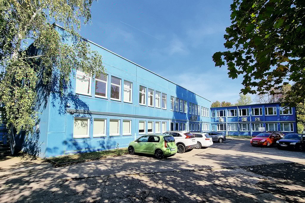 Bürogebäude mit Hintergebäude in Halle (Saale) / Mindestgebot 750.000 Euro