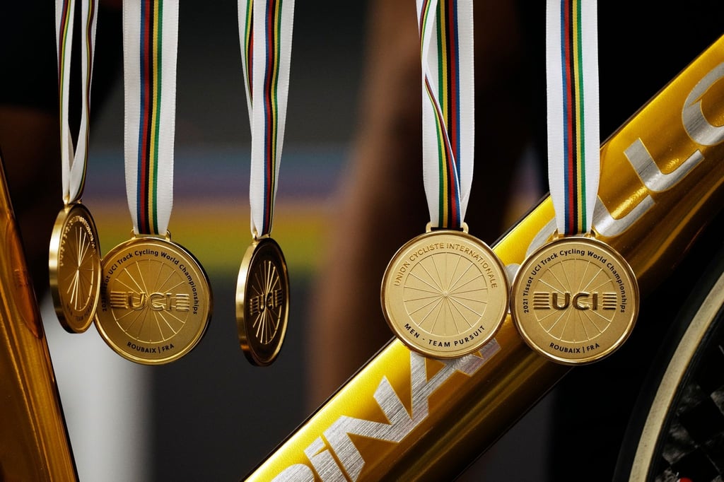 Die goldenen Räder des italienischen Teams wurden in Roubaix gestohlen.
