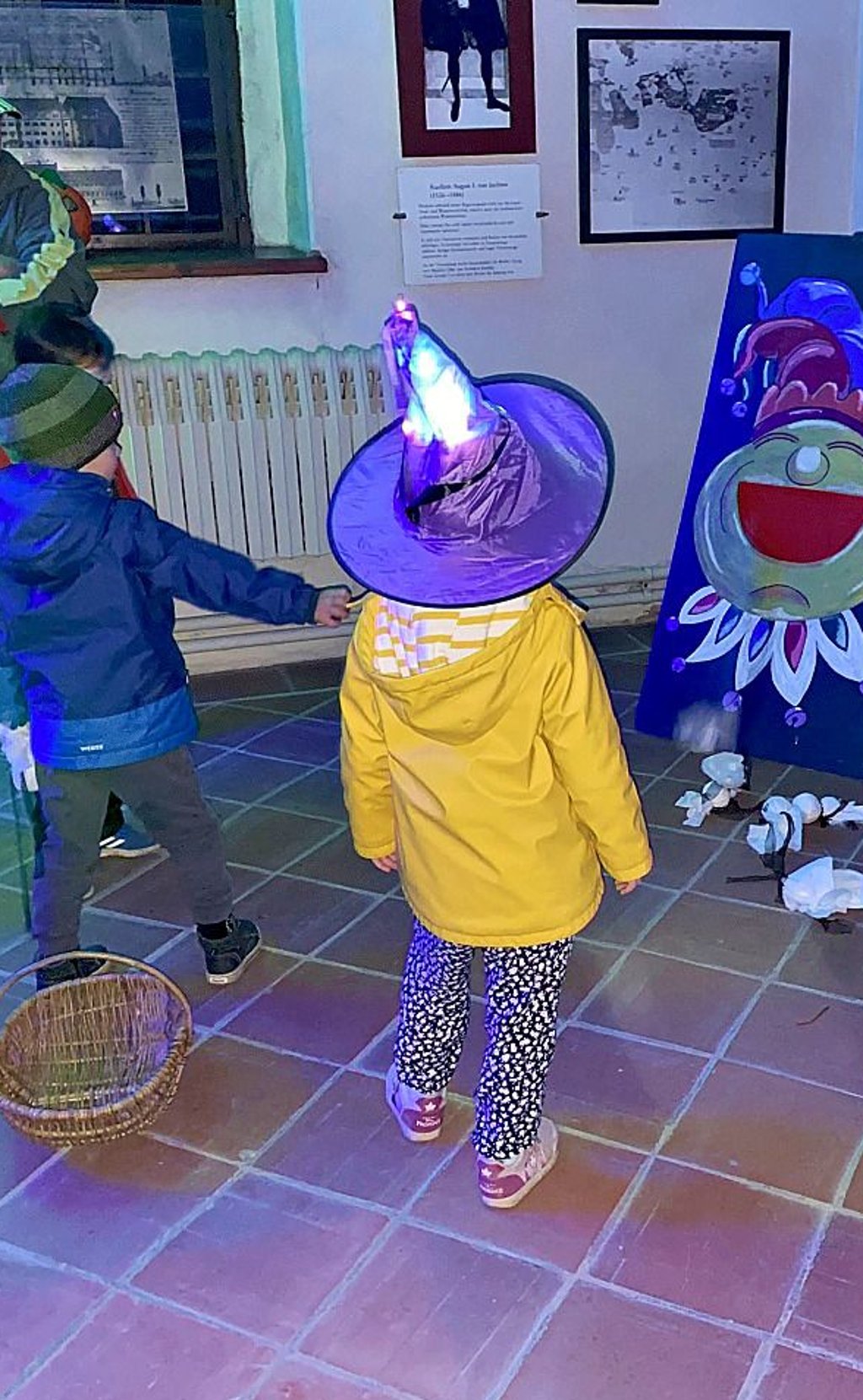 Mit dem Wurfgeschoss ins Clownmaul