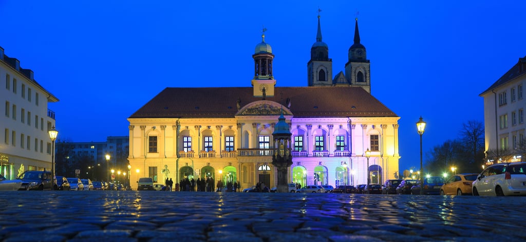 Das Magdeburger Rathaus - hier hat der Oberbürgermeister seinen Sitz. Seit 2001 heißt er Lutz Trümper. Ende Juni 2022 gibt Trümper sein Amt ab.
