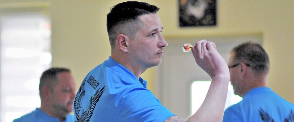 Steven Brehmer, Abteilungsleiter der „Steelbuddies" Großmühlingen, ist selbst aktiv. Zuvor spielte er bei den „Dartsfreunden Mühlingen“ zum Spaß. Nun soll aus dem Hobby mehr werden.