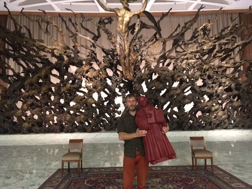 Weltenbummler Gregor Majewski aus Eisleben beteitigte sich an der Pilgerfahrt "Mit Luther zum Pabst" und durfte den Pabst im Vatikan persönlich gegenübertreten.