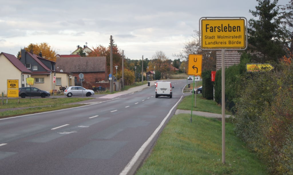 Die Straße durch Farsleben bekommt neue Decke und wird von Mittwoch, 3. November, bis Freitag, 5. November, gesperrt.