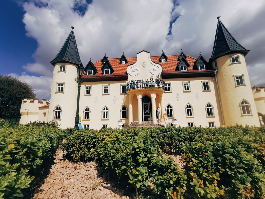 Der Märchenpark in Salzwedel zieht in normalen Jahren ohne Corona mehr als 80000 Besucher an. Nun sollen die Eintrittspreise leicht steigen.