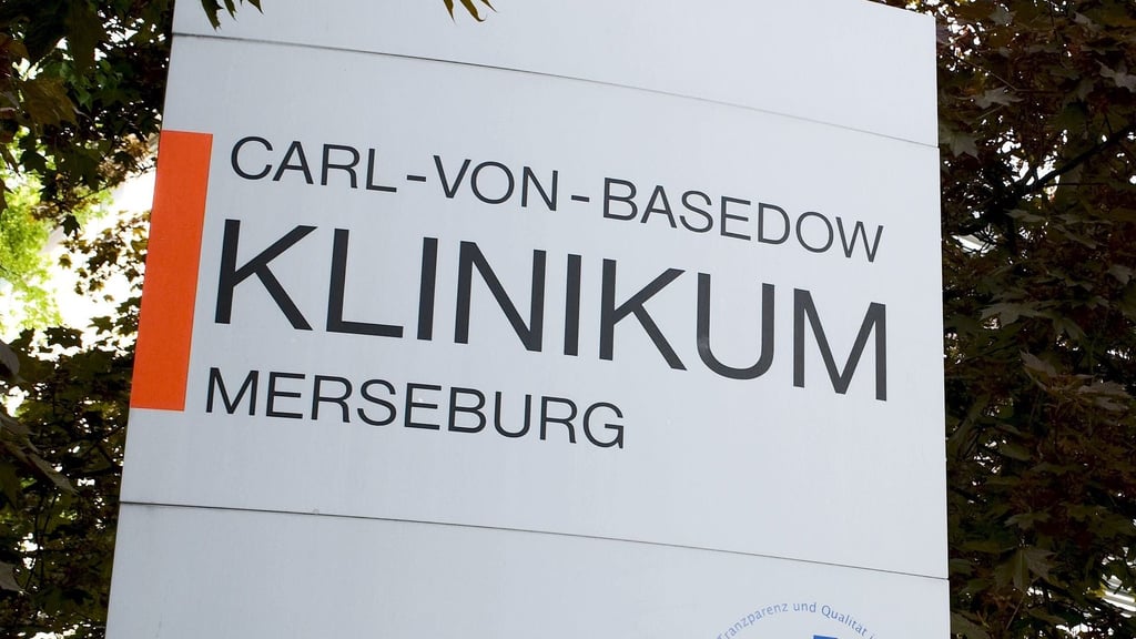 Das Carl-von-Basedow-Klinikum hat Standorte in Merseburg und Querfurt.