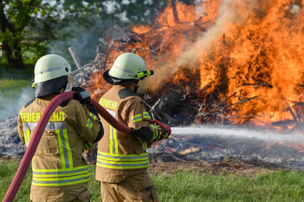 In der Regel wird das Ehrenamt außerhalb der Arbeitszeit ausgeübt. Sonderregelungen zur Freistellung gibt es etwa für die Freiwillige Feuerwehr.
