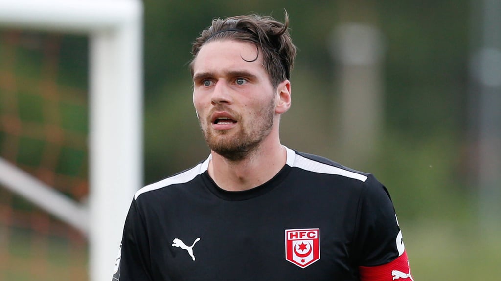 HFC-Kapitän Jonas Nietfeld war von der Niederlage in Havelse schwer genervt. (Archivbild)