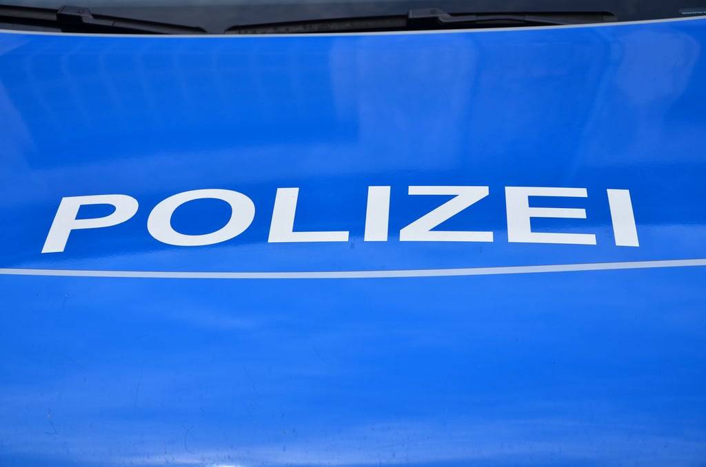 Wer kann gegebenenfalls sachdienliche Angaben zum Sachverhalt machen?