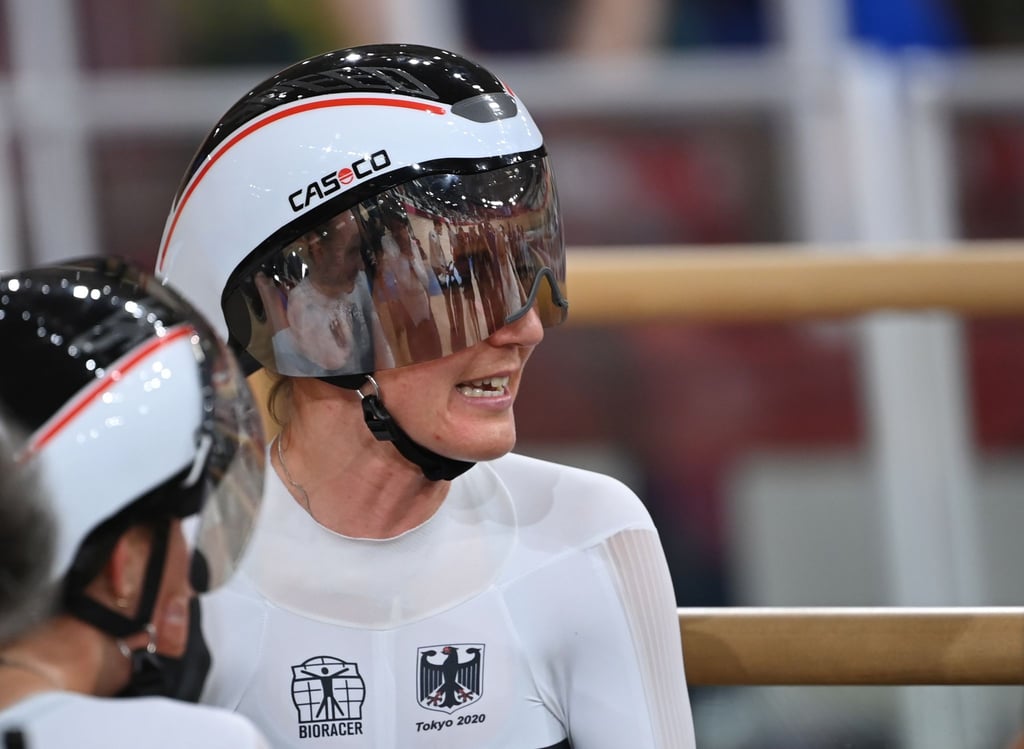 Lisa Brennauer gewinnt bei der Bahnrad-EM die Goldmedaille in der 3000-Meter-Einerverfolgung.