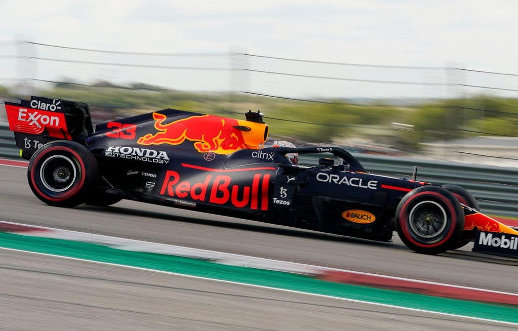 Max Verstappen vom Team Red Bull aus den Niederlanden in Aktion.
