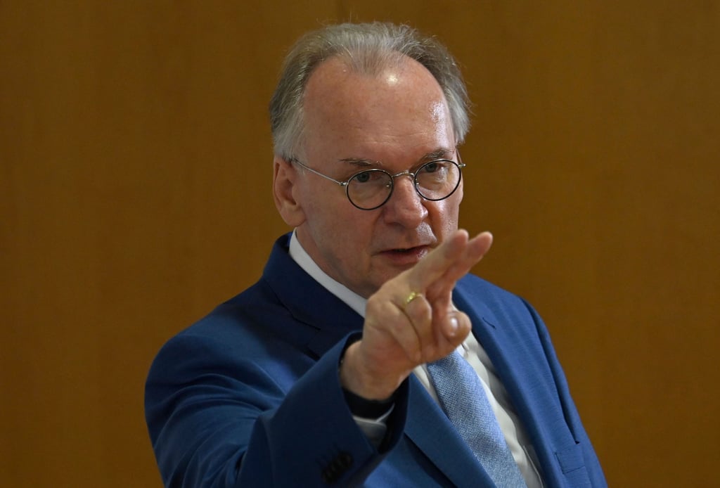 Freut sich über neue Jobs: Ministerpräsident Reiner Haseloff (CDU)