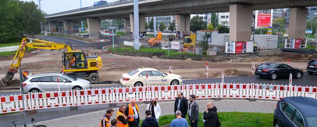 Blick auf die Baustelle am Glauchaer Platz in Halle