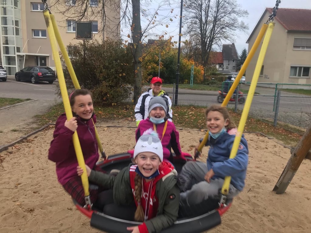 Ein Foto mit Symbolcharakter. Denn Spielplätze waren im städtischen Bau- und Wirtschaftsausschuss unter anderem Thema von Informationen.