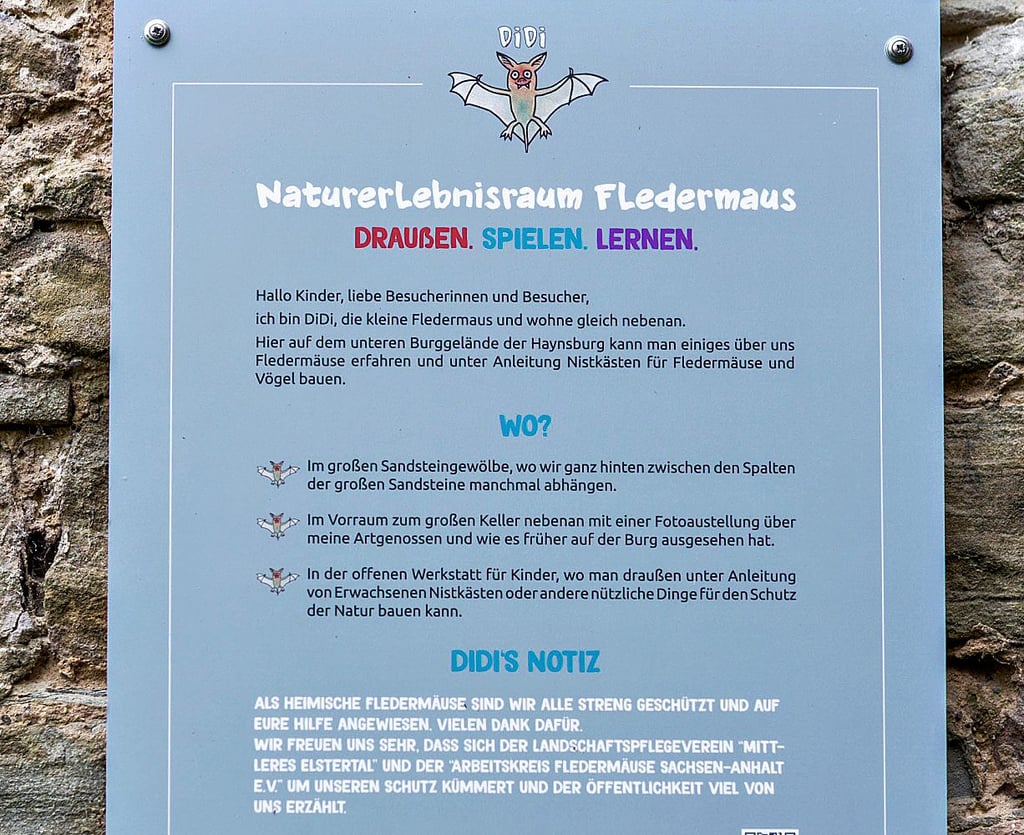 Draußen lernen, die neuen Tafeln helfen dabei.