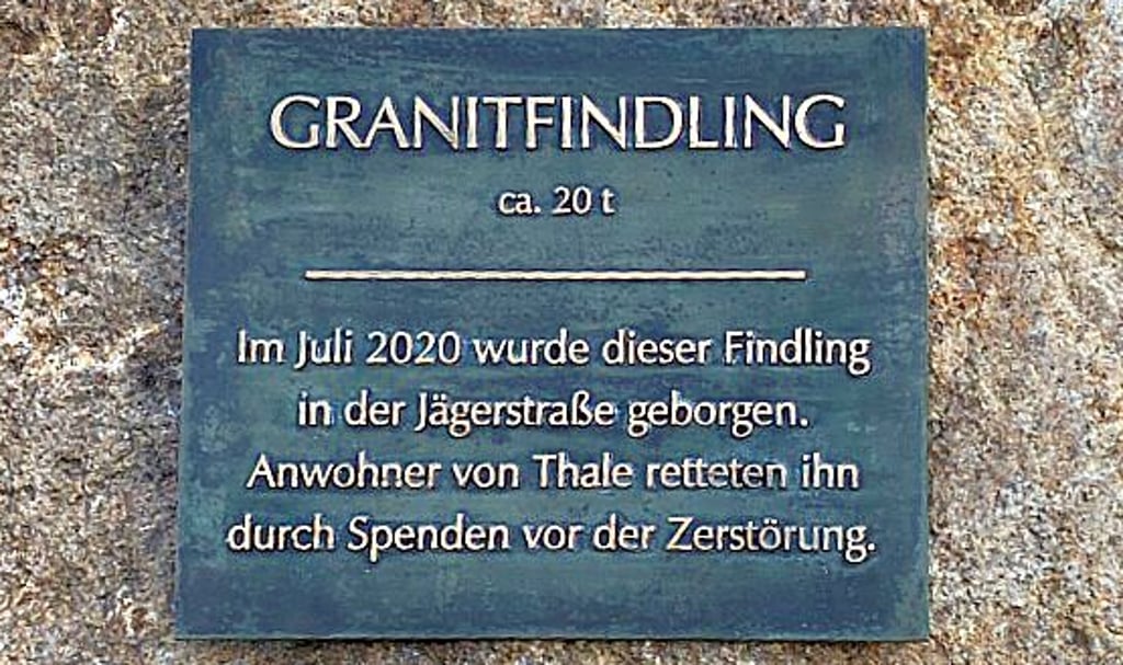 Die Aufschrift auf der Tafel.