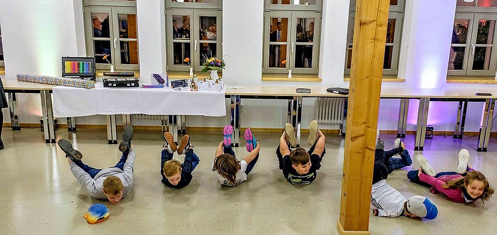 Vorführung der „Cool Kids“ während der Vernissage