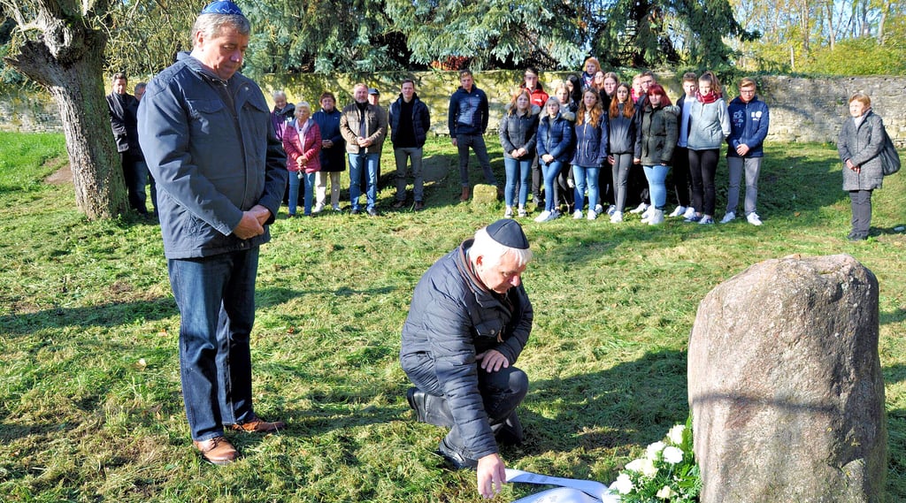 Kranzniederlegung Reichspogromnacht Gedenken Egeln