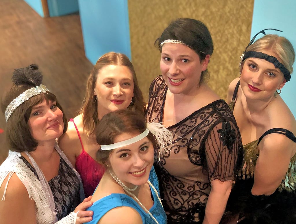 Im heißen Outfit der 20er Jahre standen die Schauspielerinnen am vergangenen Wochenende bei „Manche mögen's heißer" auf der Zielitzer Theaterbühne.