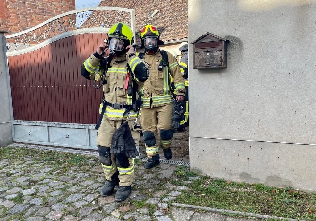Die Feuerwehr war in der Schulstraße in Jersleben Einsatz.