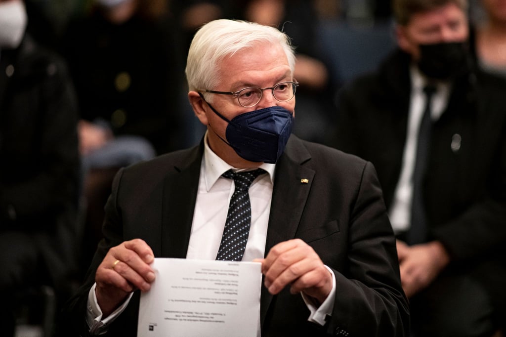 Bundespräsident Frank-Walter Steinmeier kommt zu einer Veranstaltung der Jüdischen Gemeinde zu Berlin zum Gedenken an die Opfer der NS-Pogromnacht vom 9. November 1938.