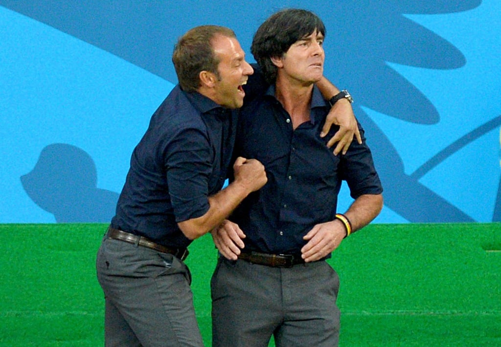 Der damalige Bundestrainer Joachim Löw (r) und sein damaliger Assistent Hansi Flick bei der WM 2014.