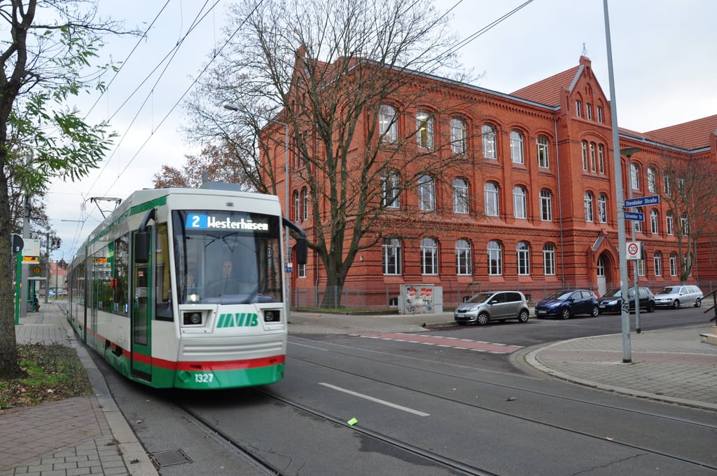Auch für die Straßenbahnen sollen die Ticketpreise in Magdeburg ab dem 1. Januar 2022 steigen