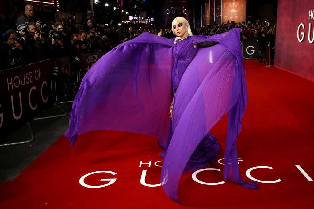 Vamp in Violett: Lady Gaga bei der Premiere von „House of Gucci“.